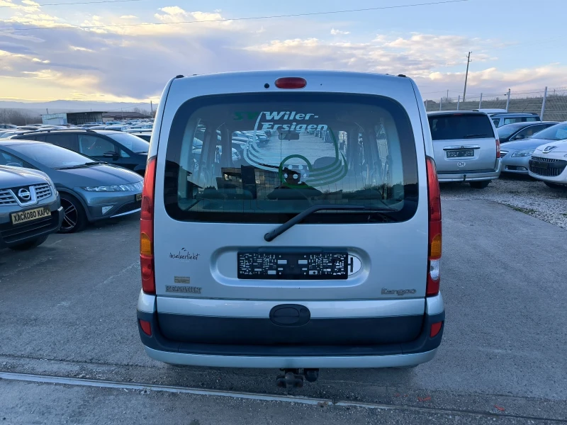 Renault Kangoo 1.6i, снимка 4 - Автомобили и джипове - 52958123