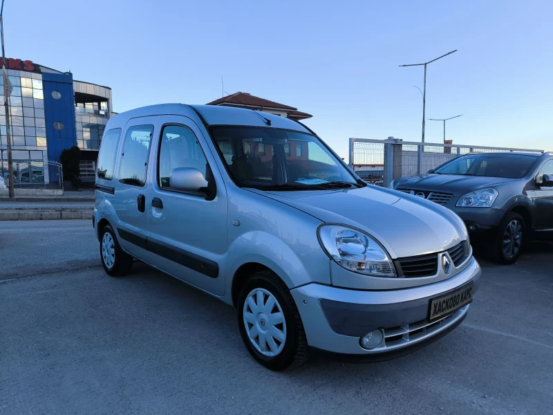 Renault Kangoo 1.6i, снимка 5 - Автомобили и джипове - 52958123