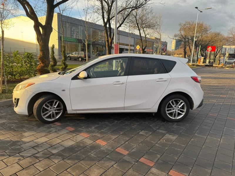 Mazda 3, снимка 3 - Автомобили и джипове - 53008353