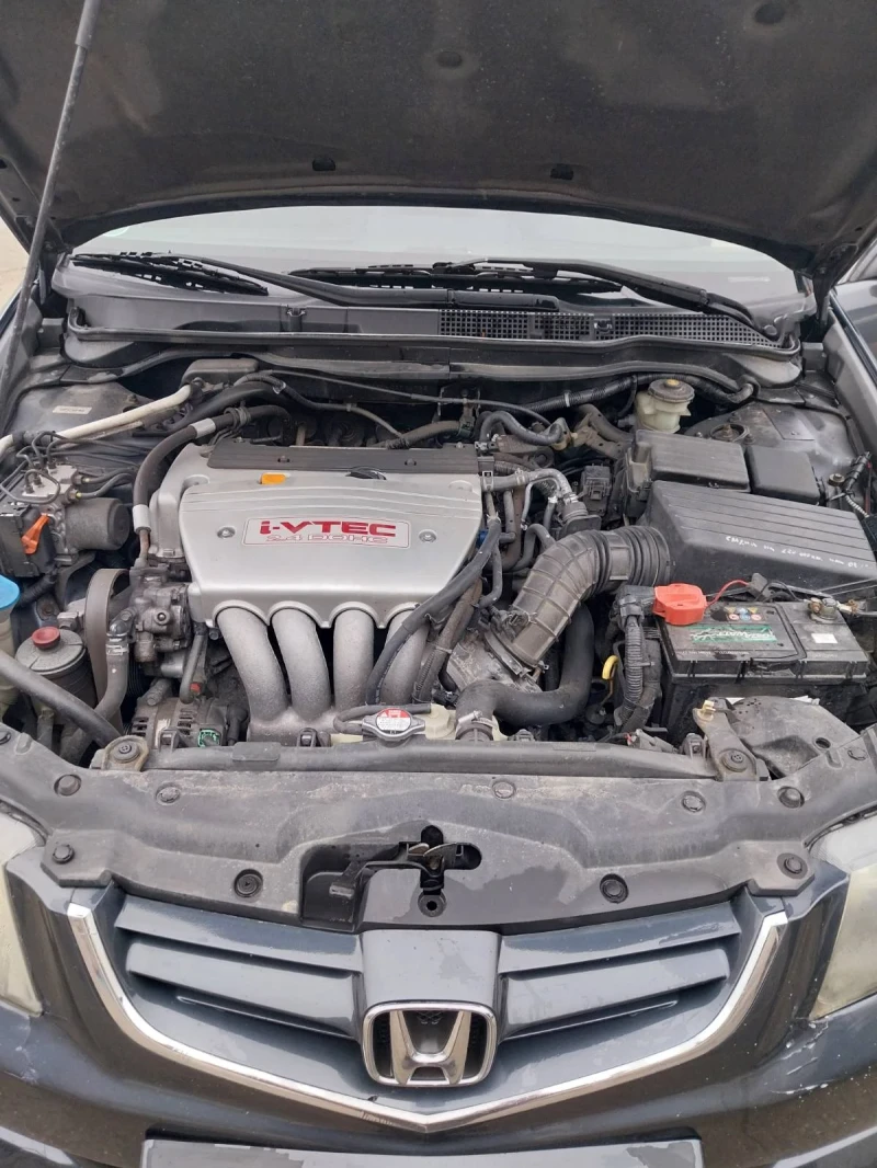 Honda Accord 2.4 ГАЗ, снимка 8 - Автомобили и джипове - 53597065