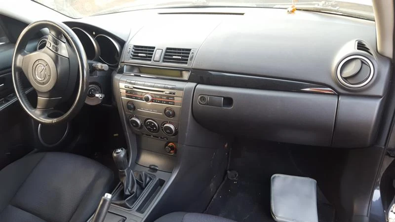 Mazda 3 1.6HDI 110к.с., снимка 10 - Автомобили и джипове - 23067042