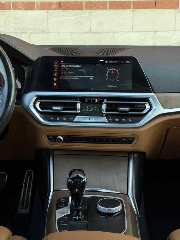 BMW 330 ixDrive * CARFAX* * АвтоКредит* * ЦЕНА ДО БГ* , снимка 13 - Автомобили и джипове - 53245239