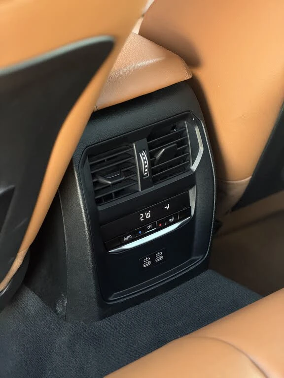 BMW 330 ixDrive * CARFAX* * АвтоКредит* * ЦЕНА ДО БГ* , снимка 15 - Автомобили и джипове - 53245239