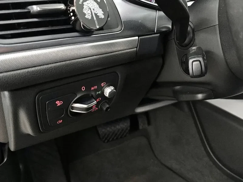 Audi A6 2.0 TDI Quattro, снимка 16 - Автомобили и джипове - 54147898