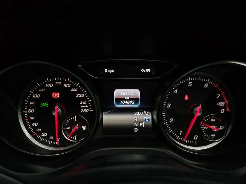 Mercedes-Benz CLA 250 4Matic, снимка 8 - Автомобили и джипове - 55787365