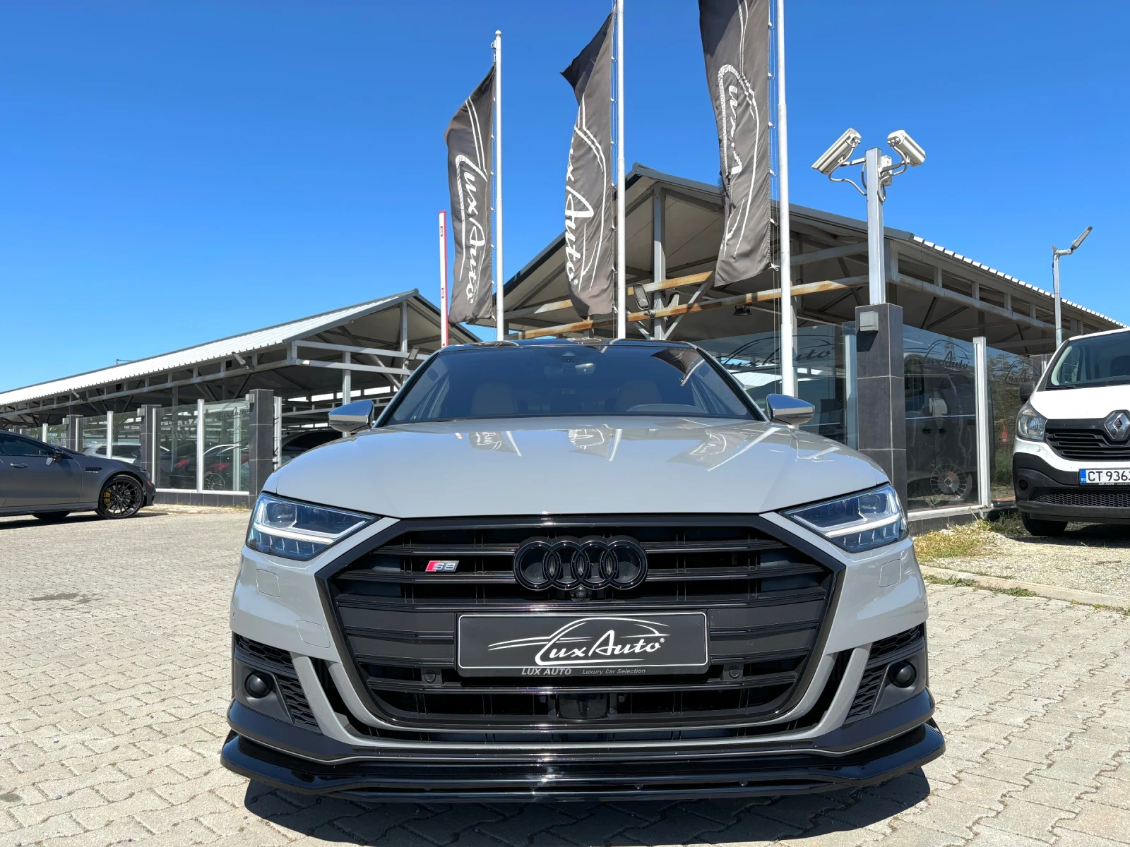 Audi S8 NARDO#PANO#ALCANTARA#SOFTCL#B&O#ОБДУХ - изображение 3