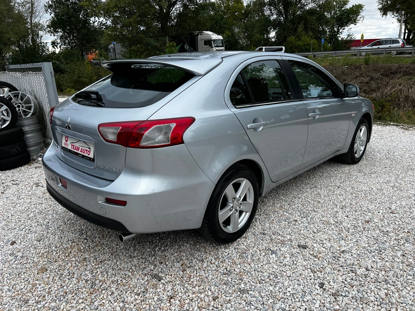 Mitsubishi Lancer 1.8i AUTOMATIC SWISS - изображение 6