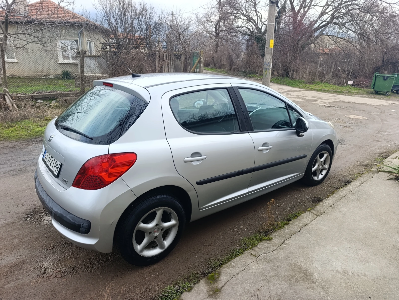 Peugeot 207 1.4i Gaz клима - изображение 4