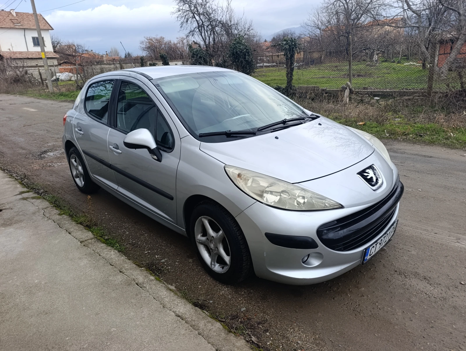 Peugeot 207 1.4i Gaz клима - изображение 3