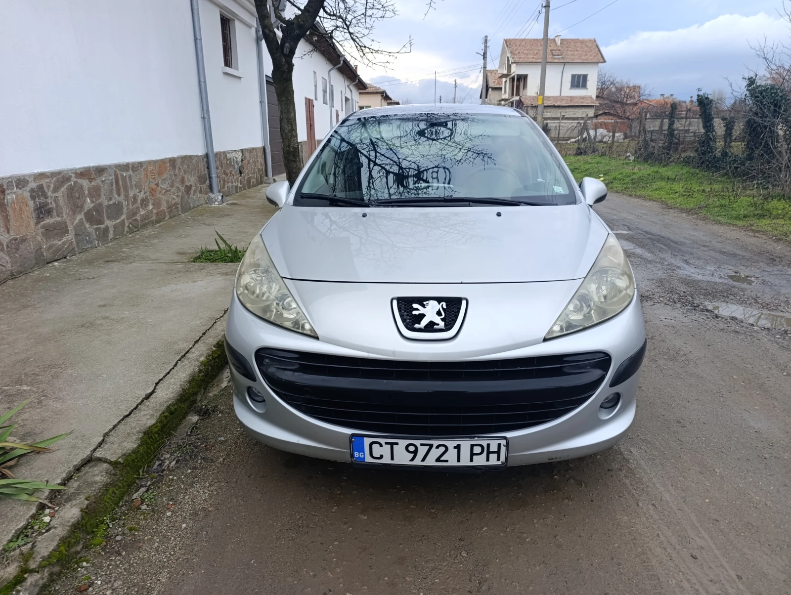 Peugeot 207 1.4i Gaz клима - изображение 2