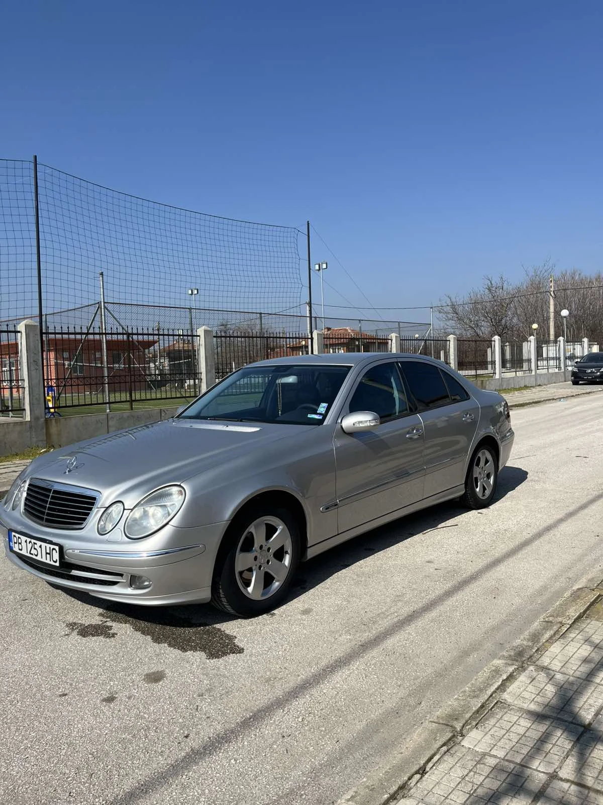 Mercedes-Benz E 280 3.2 CDI, снимка 3 - Автомобили и джипове - 53758232