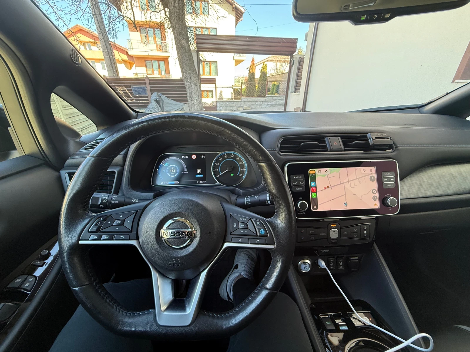 Nissan Leaf  Tekna всички екстри за модела!, снимка 12 - Автомобили и джипове - 53800300