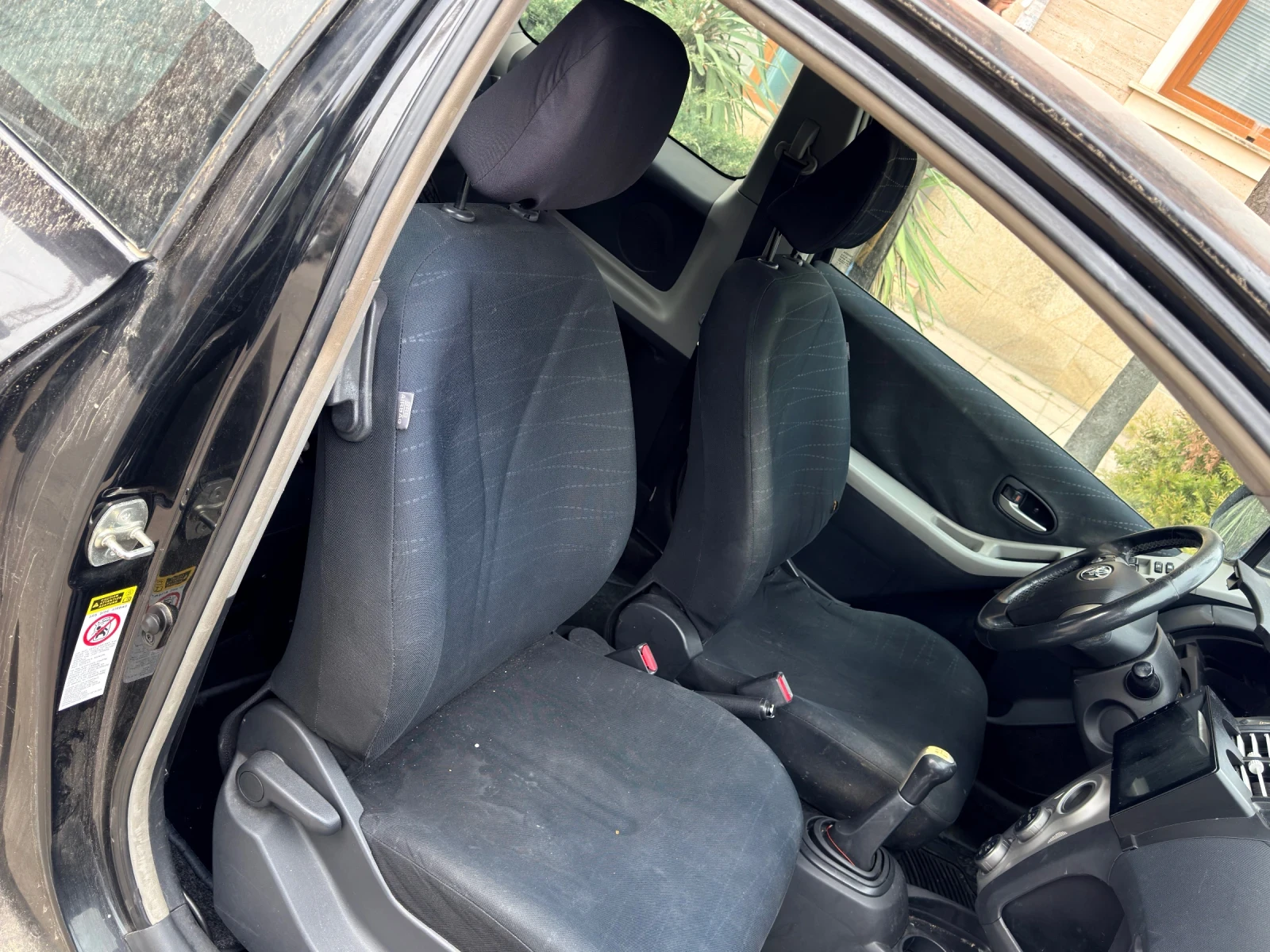 Toyota Yaris, снимка 4 - Автомобили и джипове - 53971030