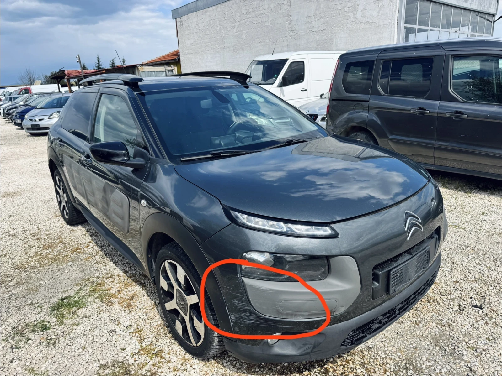 Citroen C4 Cactus, снимка 2 - Автомобили и джипове - 54151764