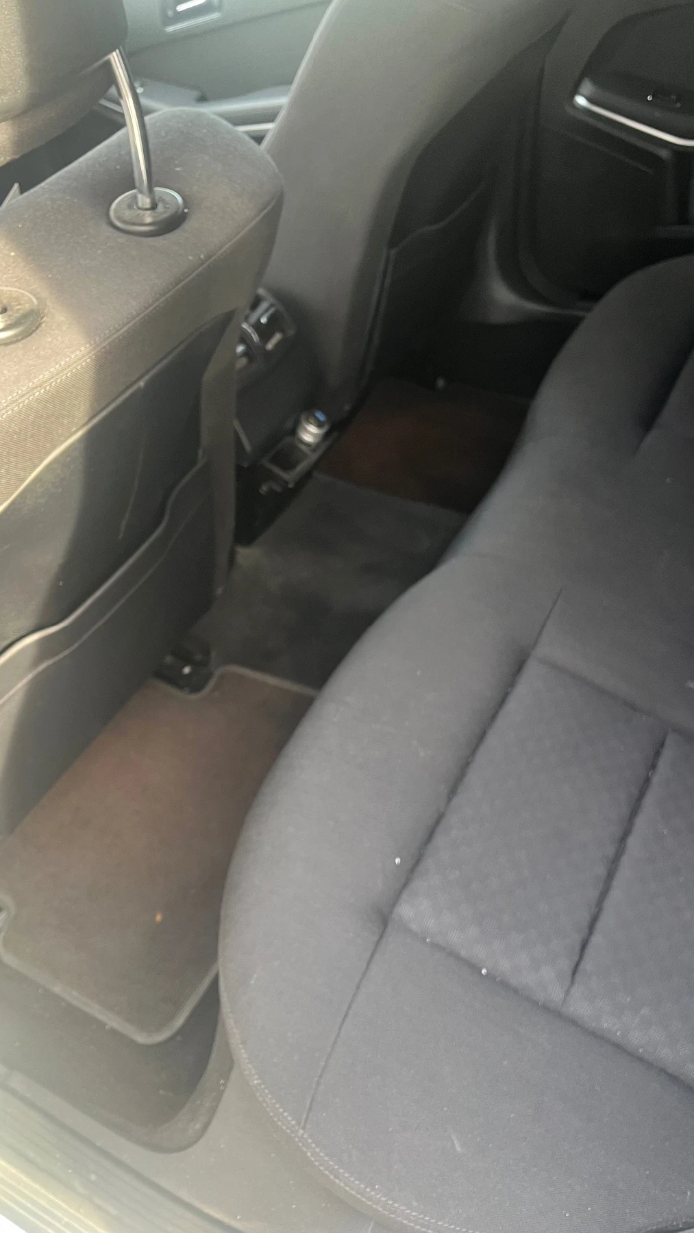 Mercedes-Benz E 220, снимка 17 - Автомобили и джипове - 54599161