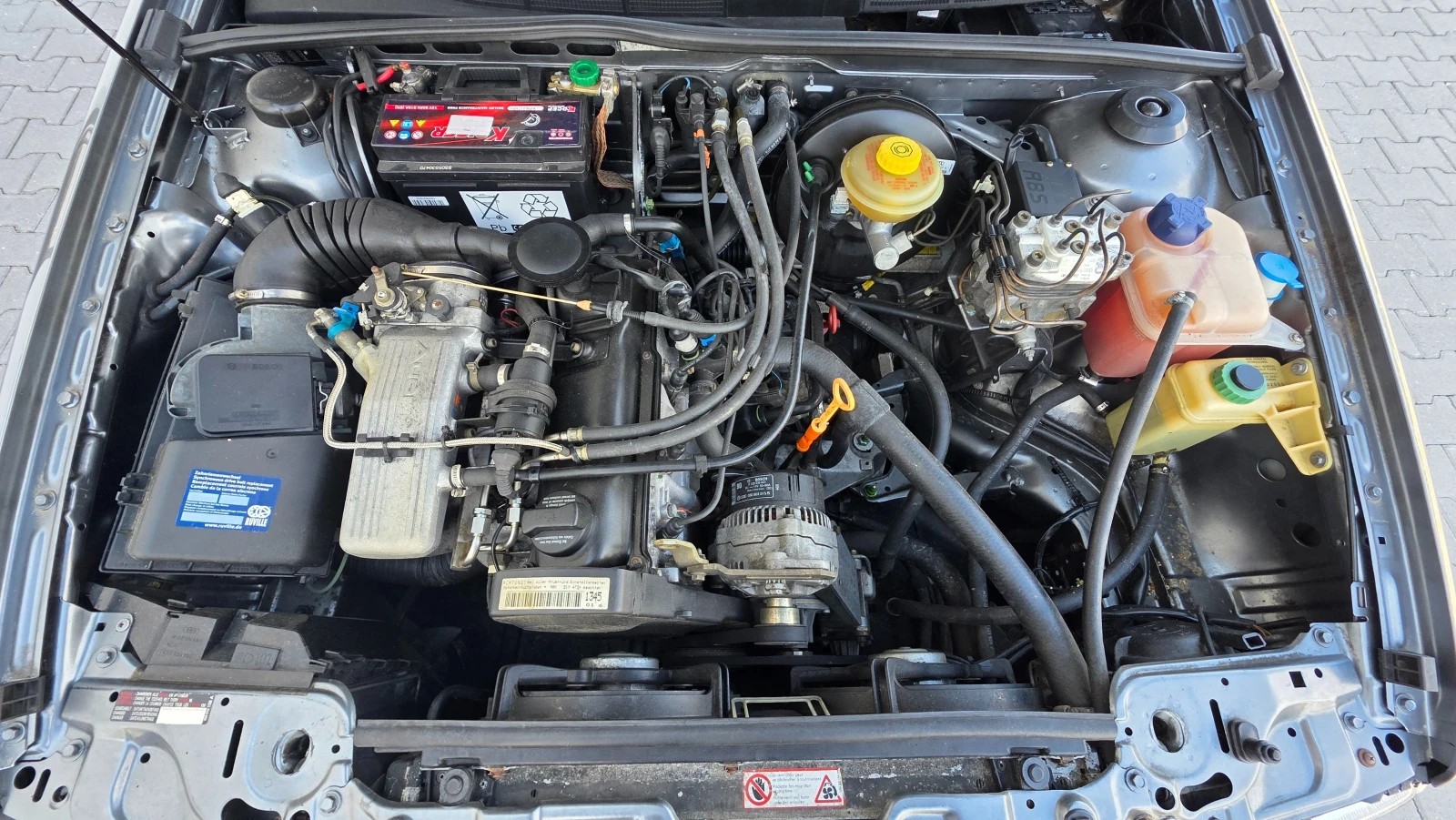 Audi 80 B4 АВТОМАТ, снимка 15 - Автомобили и джипове - 54629887
