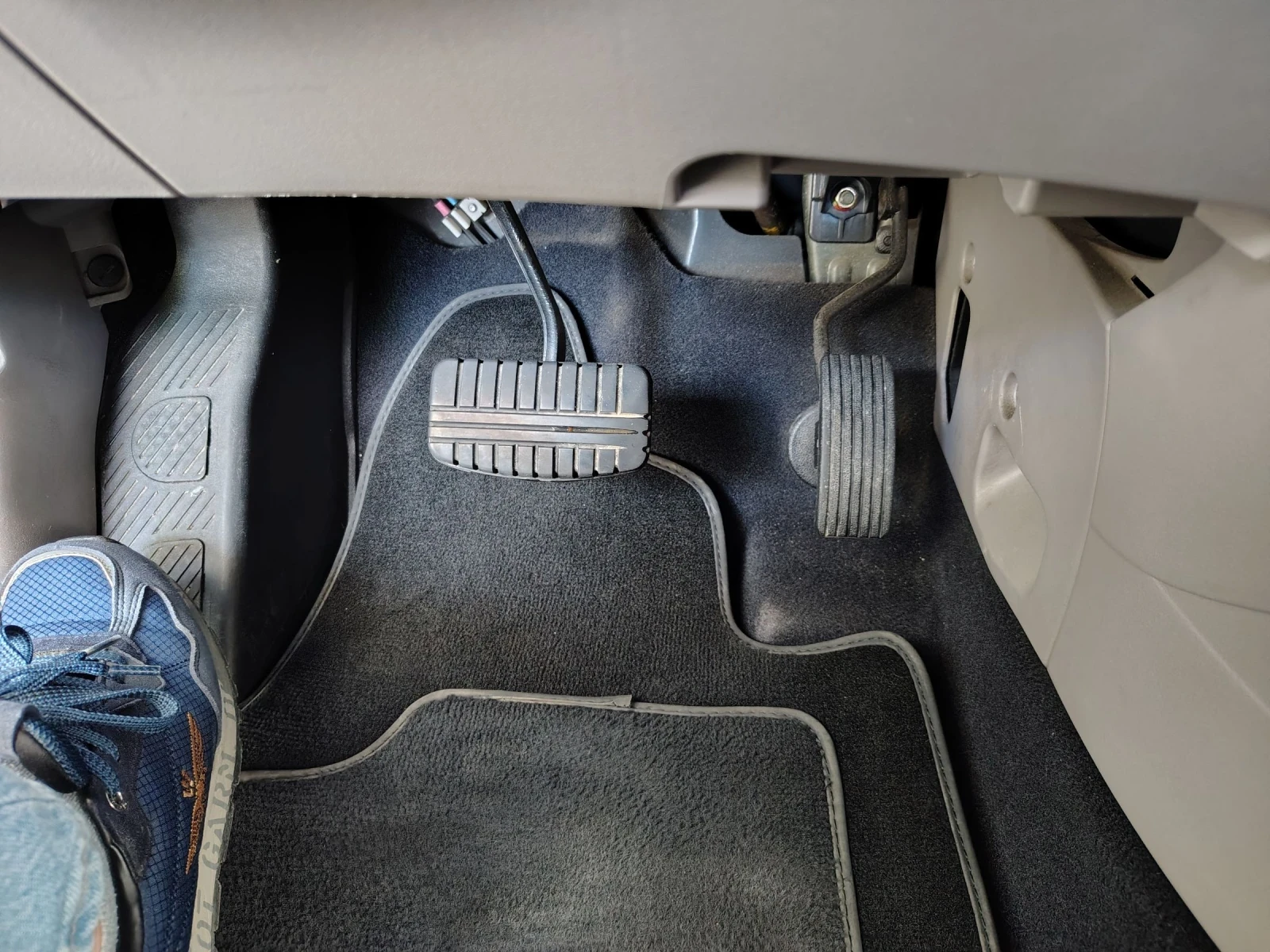 Mitsubishi Grandis 2, 4 Benzin/LPG, снимка 7 - Автомобили и джипове - 54714268