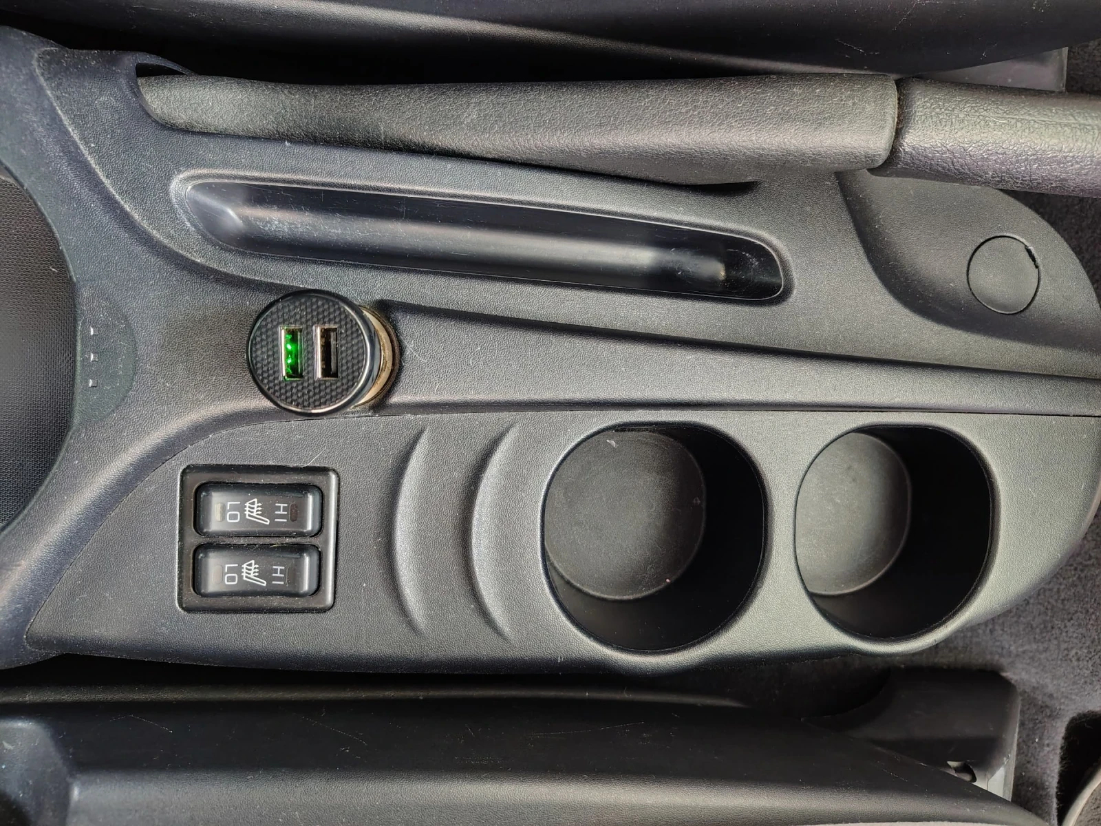Mitsubishi Grandis 2, 4 Benzin/LPG, снимка 15 - Автомобили и джипове - 54714268