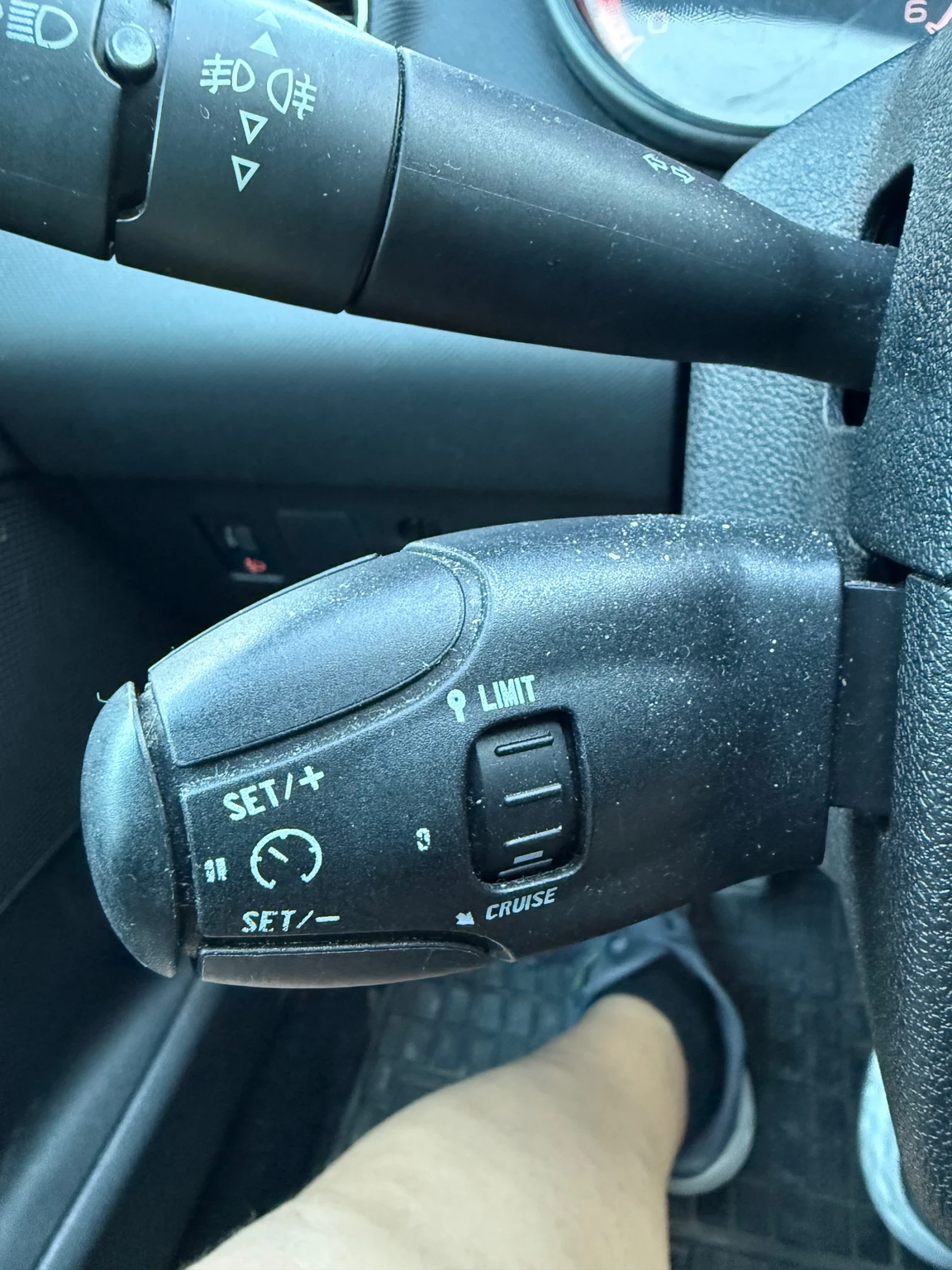 Peugeot 308 1.6 HDi, снимка 10 - Автомобили и джипове - 54804257