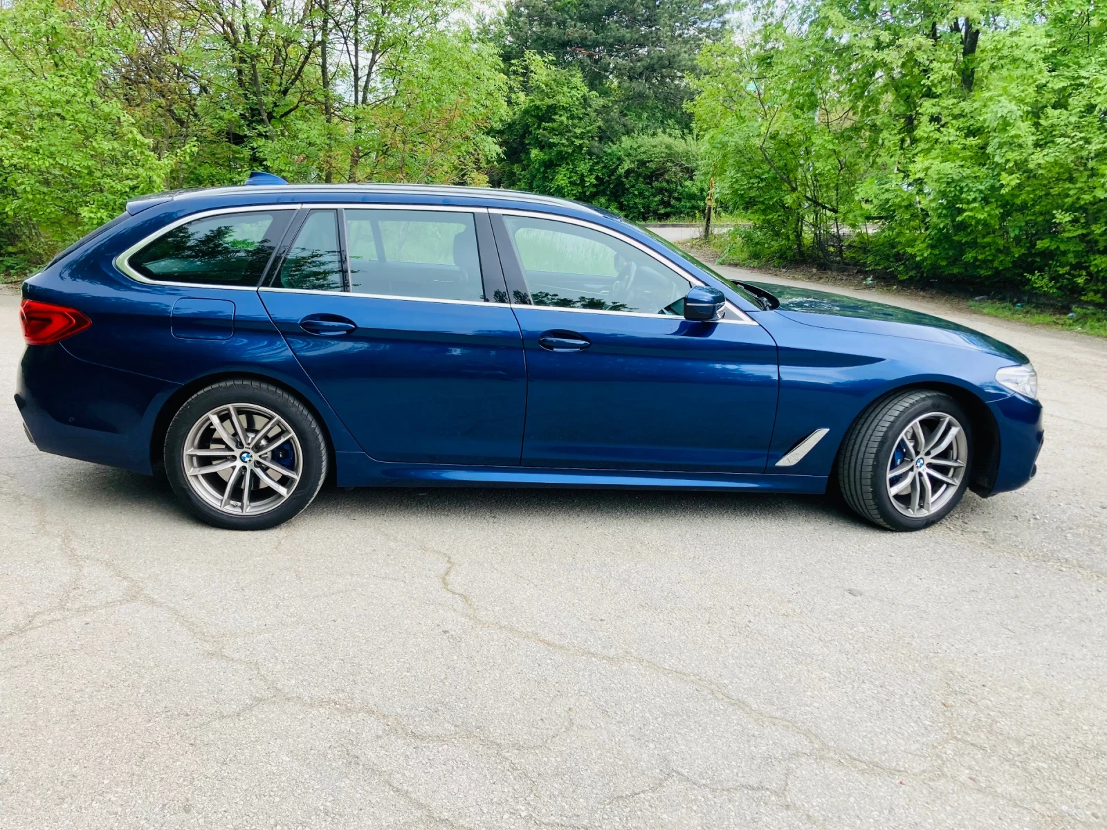 BMW 530 Xdrive Mpacket, снимка 2 - Автомобили и джипове - 54863984
