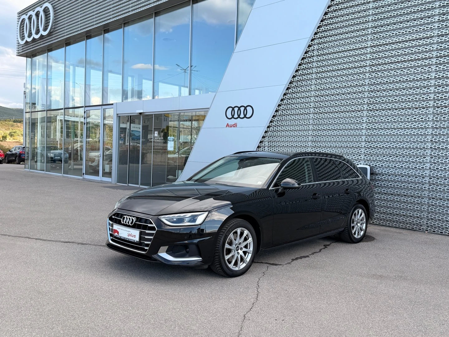 Audi A4 Avant, снимка 6 - Автомобили и джипове - 56316406