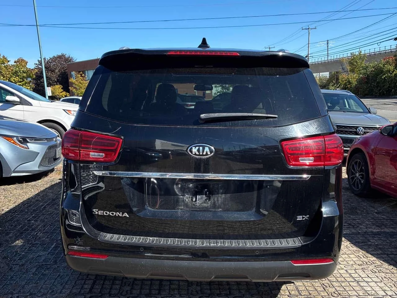 Kia Sedona * FWD * CARFAX * ��� ������������ ������ | Mobile.bg � ����������� 4