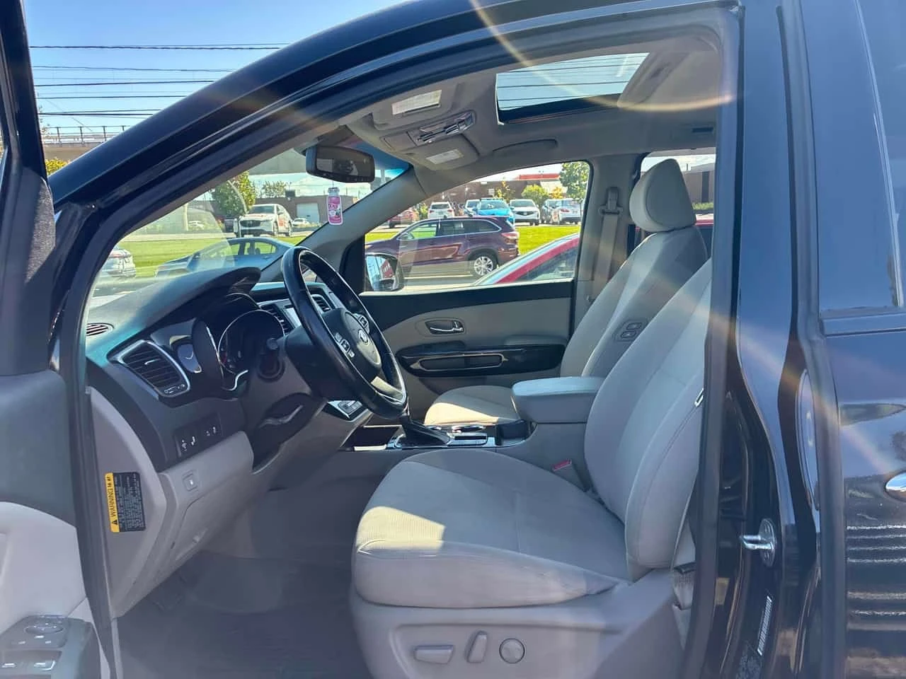 Kia Sedona * FWD * CARFAX * ��� ������������ ������ | Mobile.bg � ����������� 13