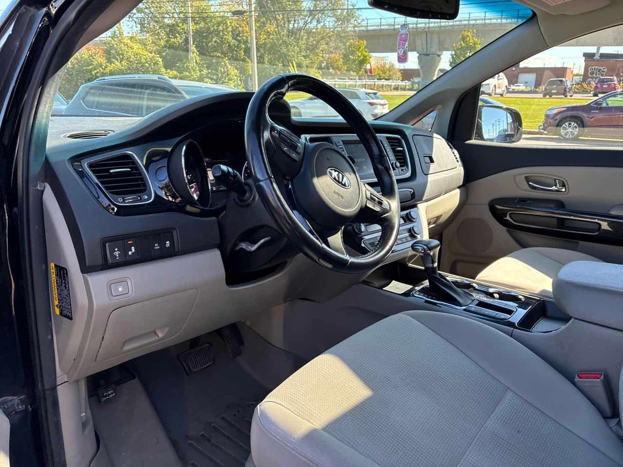 Kia Sedona * FWD * CARFAX * ��� ������������ ������ | Mobile.bg � ����������� 5