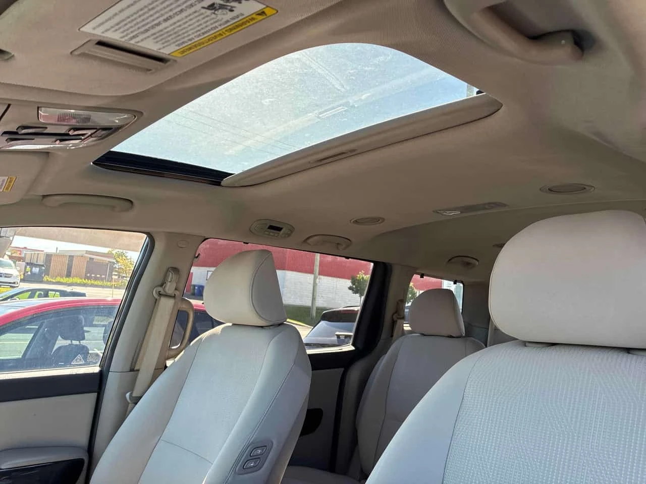 Kia Sedona * FWD * CARFAX * ��� ������������ ������ | Mobile.bg � ����������� 11