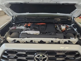 Toyota Sequoia * 4WD * CARFAX * БЕЗ ПЪРВОНАЧАЛНА ВНОСКА, снимка 17
