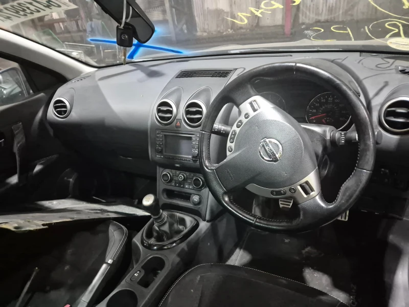 Nissan Qashqai 1.6 dci части, снимка 17 - Автомобили и джипове - 12781289