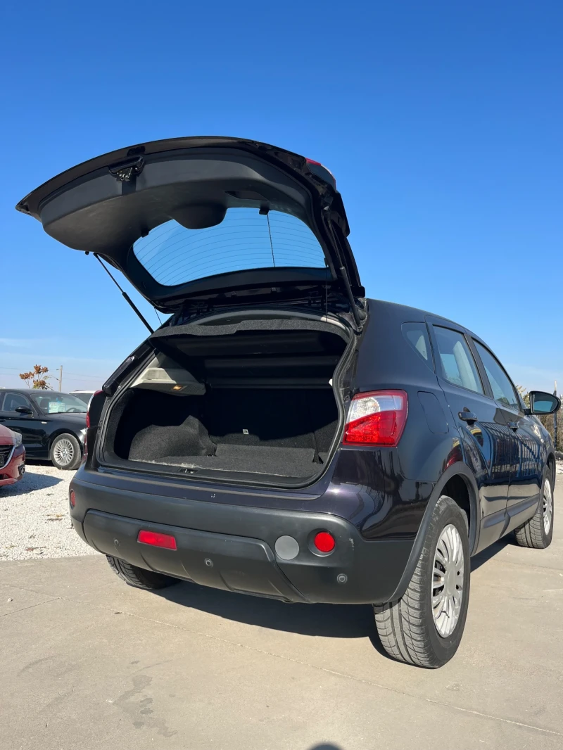 Nissan Qashqai 1.6 BiFuel, снимка 16 - Автомобили и джипове - 47706226