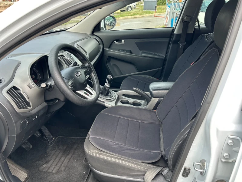 Kia Sportage CRDI, снимка 9 - Автомобили и джипове - 51487452