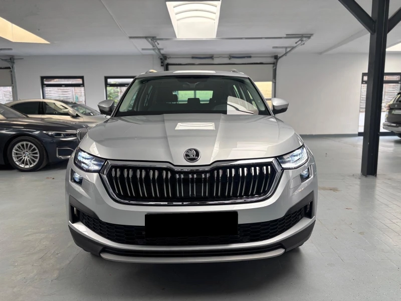 Skoda Kodiaq MATRIX* DISTR* CAM* MEMORY* KEYLESS* , снимка 2 - Автомобили и джипове - 52441522