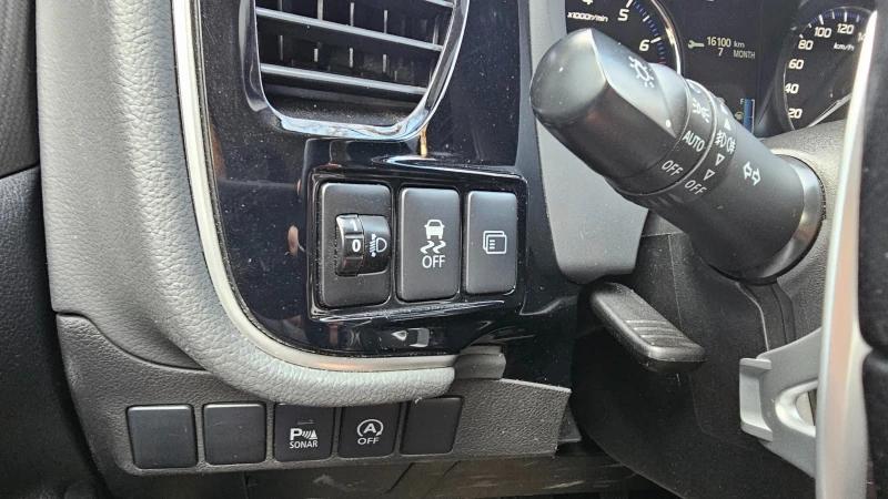 Mitsubishi Outlander RE 4WD 2.0 MIVEC, Intense,  CVT, снимка 12 - Автомобили и джипове - 52946566
