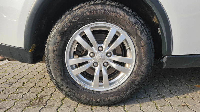 Mitsubishi Outlander RE 4WD 2.0 MIVEC, Intense,  CVT, снимка 17 - Автомобили и джипове - 52946566