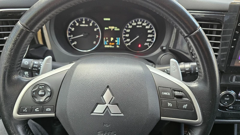 Mitsubishi Outlander RE 4WD 2.0 MIVEC, Intense,  CVT, снимка 13 - Автомобили и джипове - 52946566