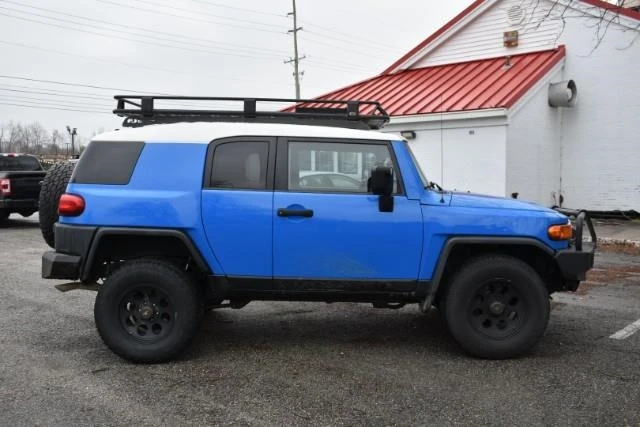 Toyota Fj cruiser БЕЗ РЪЖДА, снимка 3 - Автомобили и джипове - 48425362