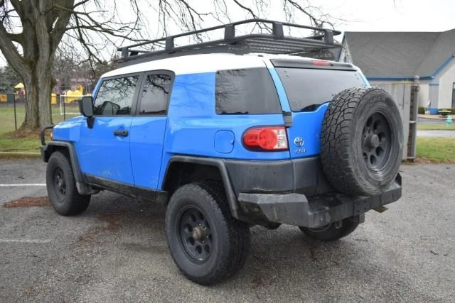 Toyota Fj cruiser БЕЗ РЪЖДА, снимка 5 - Автомобили и джипове - 48425362