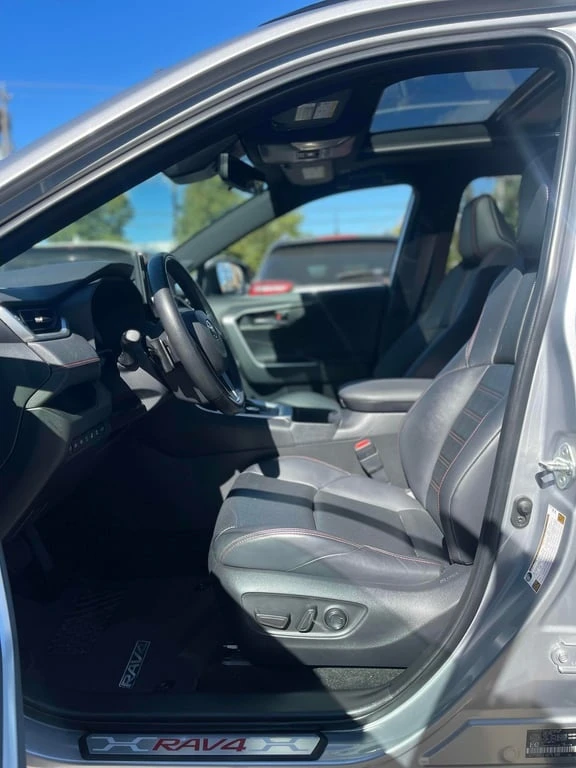 Toyota Rav4 * 4x4* Navi* Digital* 360* ODO TRIP, снимка 10 - Автомобили и джипове - 53310681