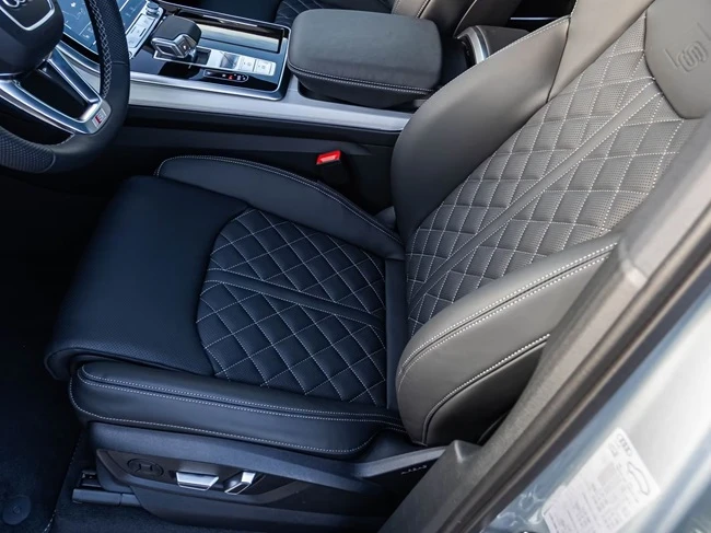 Audi Q7 55 TFSI Quattro = S-line = Гаранция, снимка 7 - Автомобили и джипове - 54441841