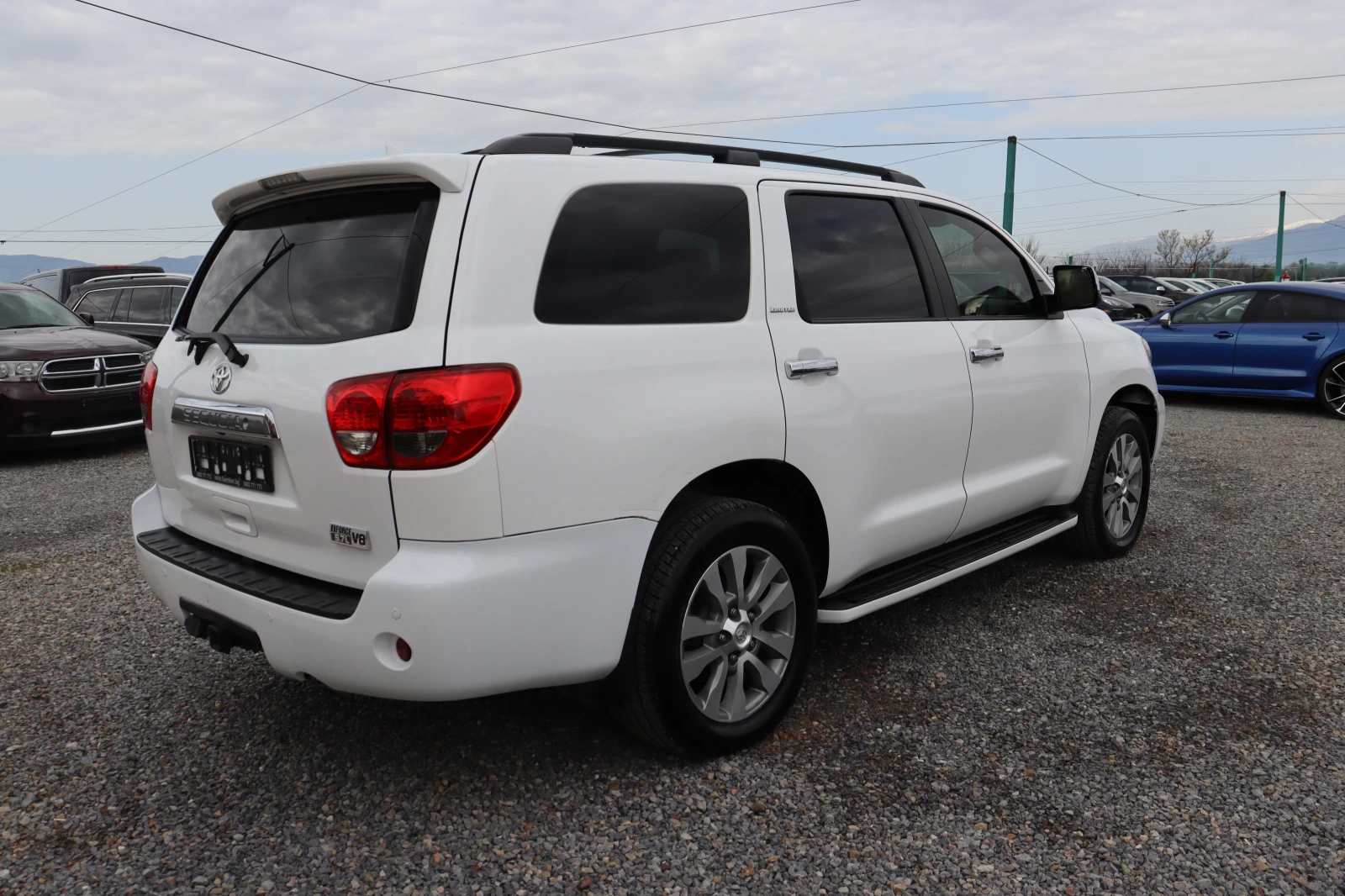 Toyota Sequoia 5.7l  v8 USA  - изображение 4
