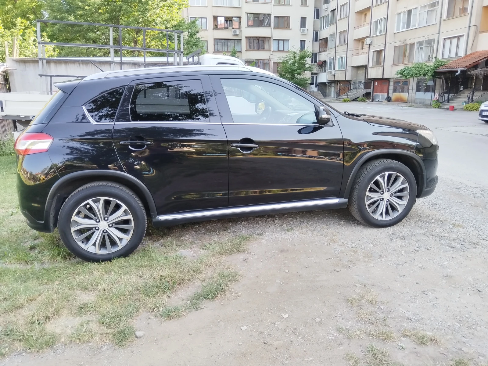 Peugeot 4008 1, 8 НDI 4х4 - изображение 5
