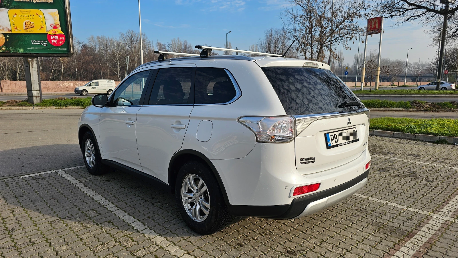 Mitsubishi Outlander RE 4WD 2.0 MIVEC, Intense,  CVT - изображение 5