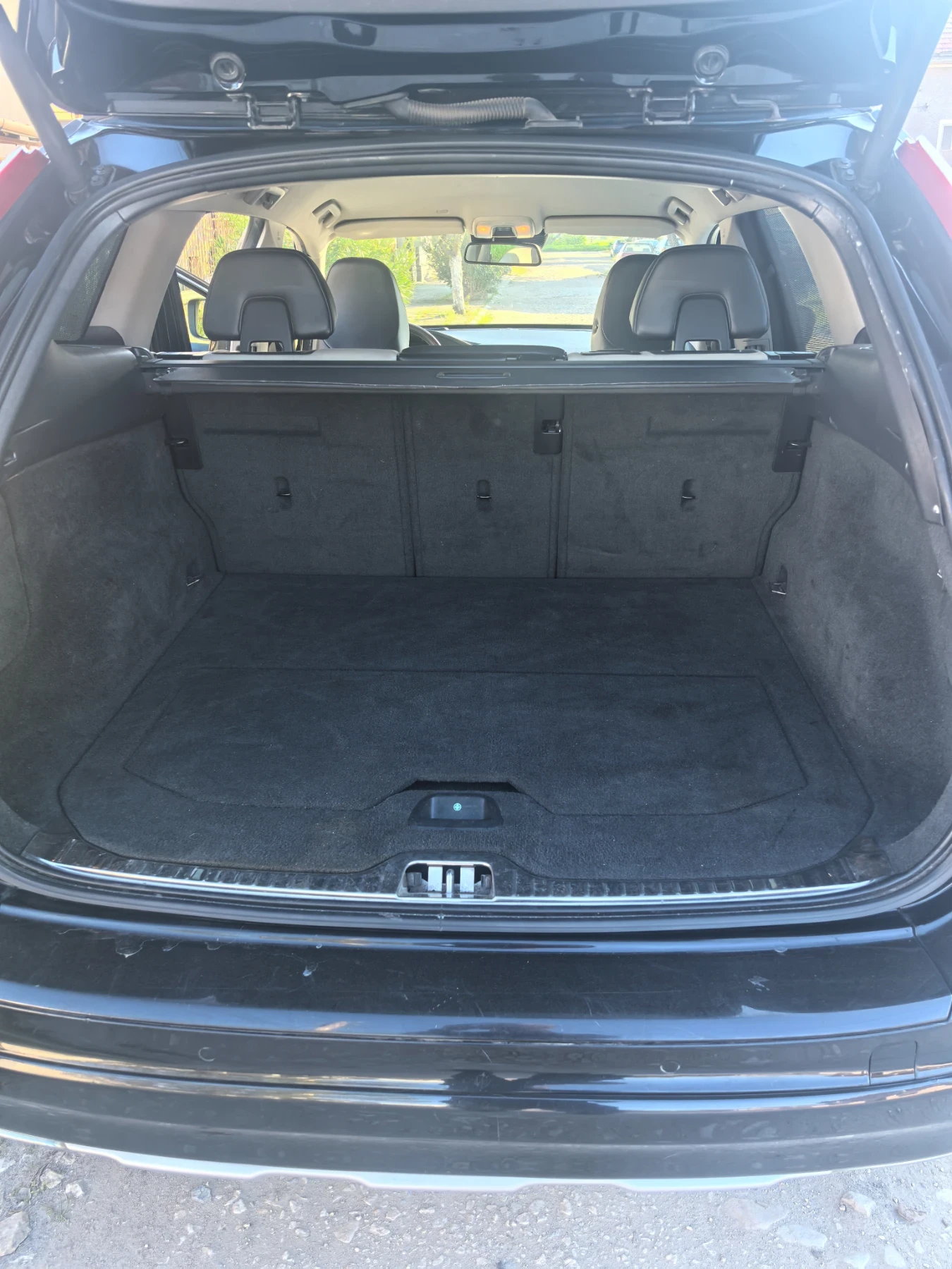 Volvo XC60 D4 Summum, снимка 9 - Автомобили и джипове - 54246323