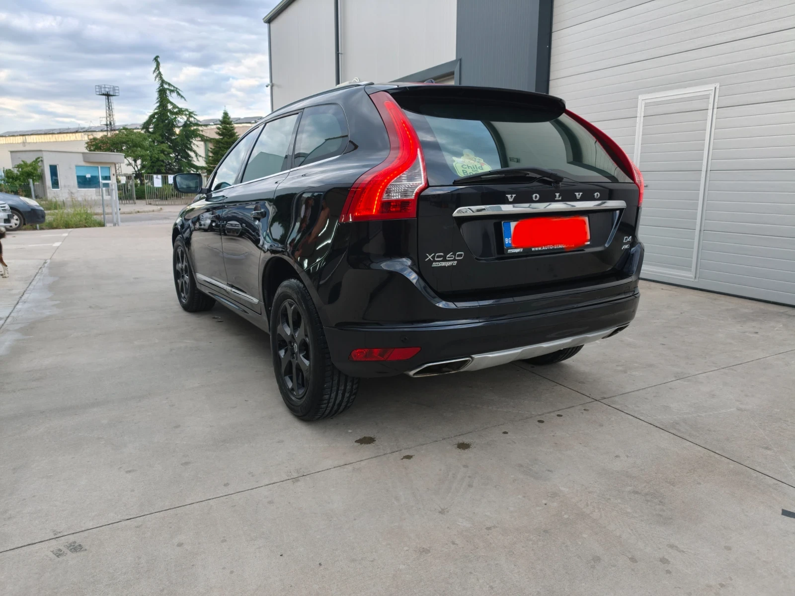 Volvo XC60 D4 Summum, снимка 3 - Автомобили и джипове - 54246323