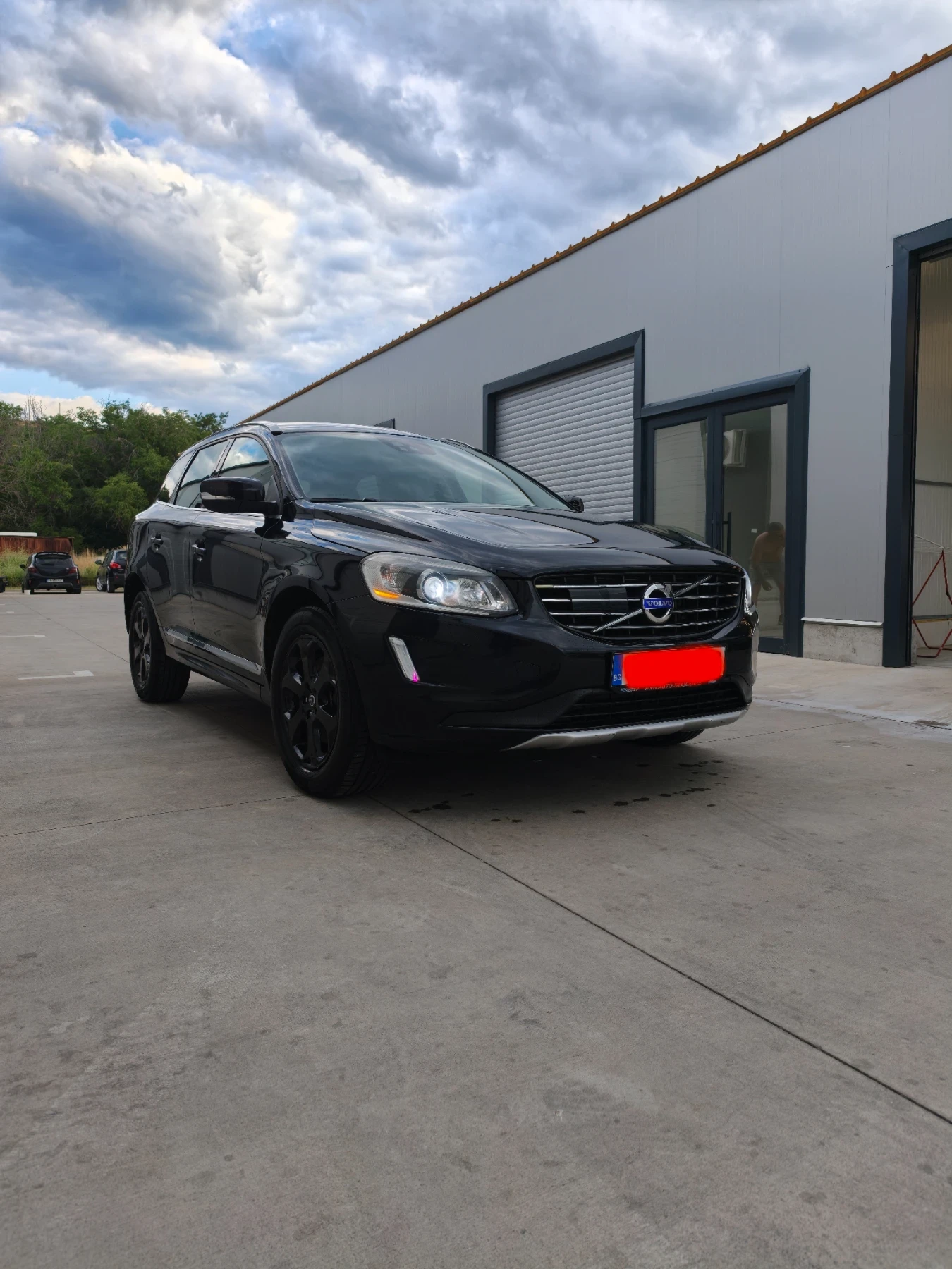 Volvo XC60 D4 Summum, снимка 2 - Автомобили и джипове - 54246323