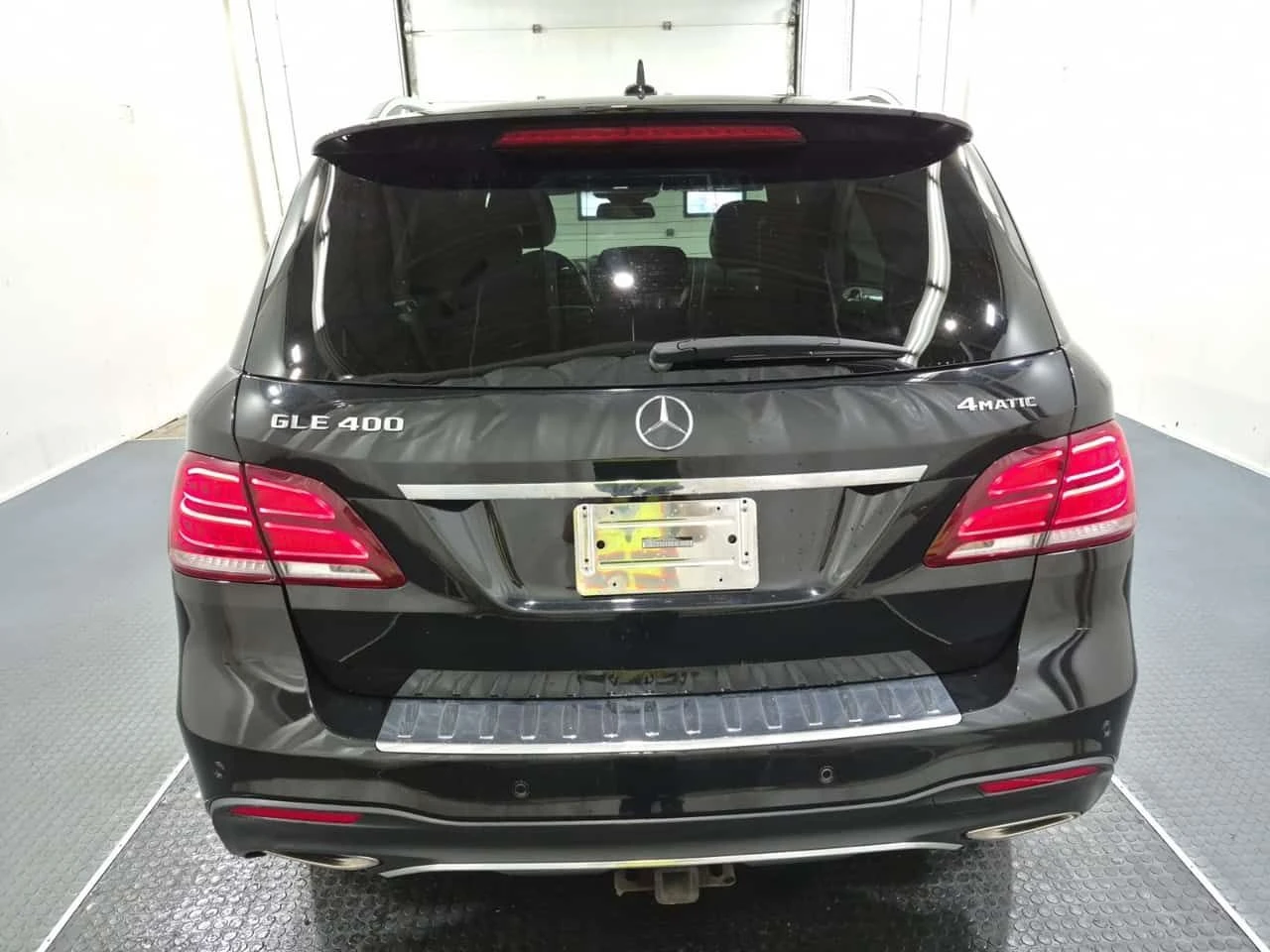 Mercedes-Benz GLE 400 AMG-LINE| 360| PANO| ПОДГРЕВИ| CARFAX, снимка 4 - Автомобили и джипове - 54834151
