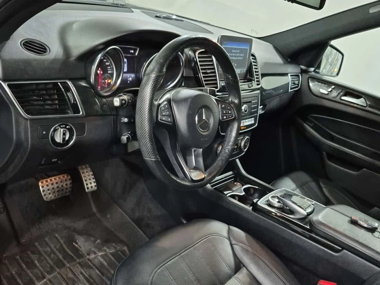 Mercedes-Benz GLE 400 AMG-LINE| 360| PANO| ПОДГРЕВИ| CARFAX, снимка 10 - Автомобили и джипове - 54834151