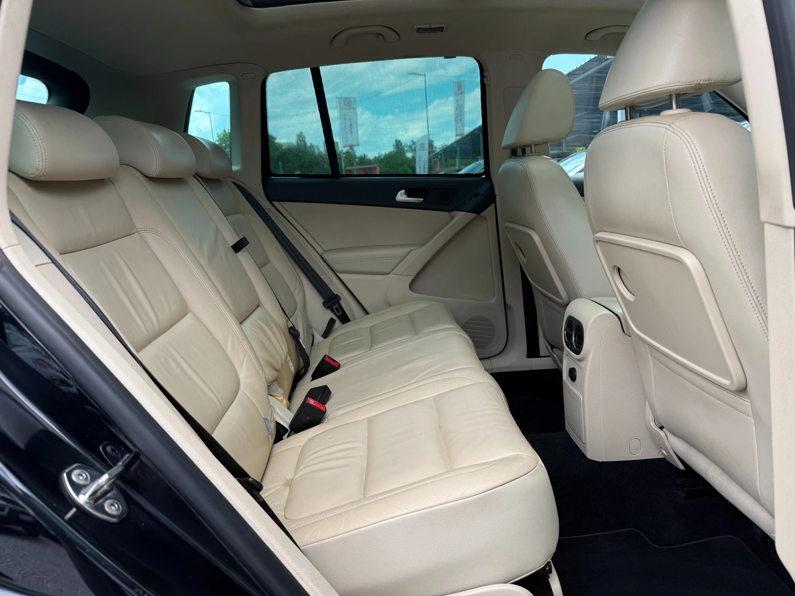 VW Tiguan 4MOTION, снимка 10 - Автомобили и джипове - 54944505